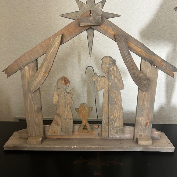 Wooden Layered Nativity Scene. NWOT - Picture 2 of 5